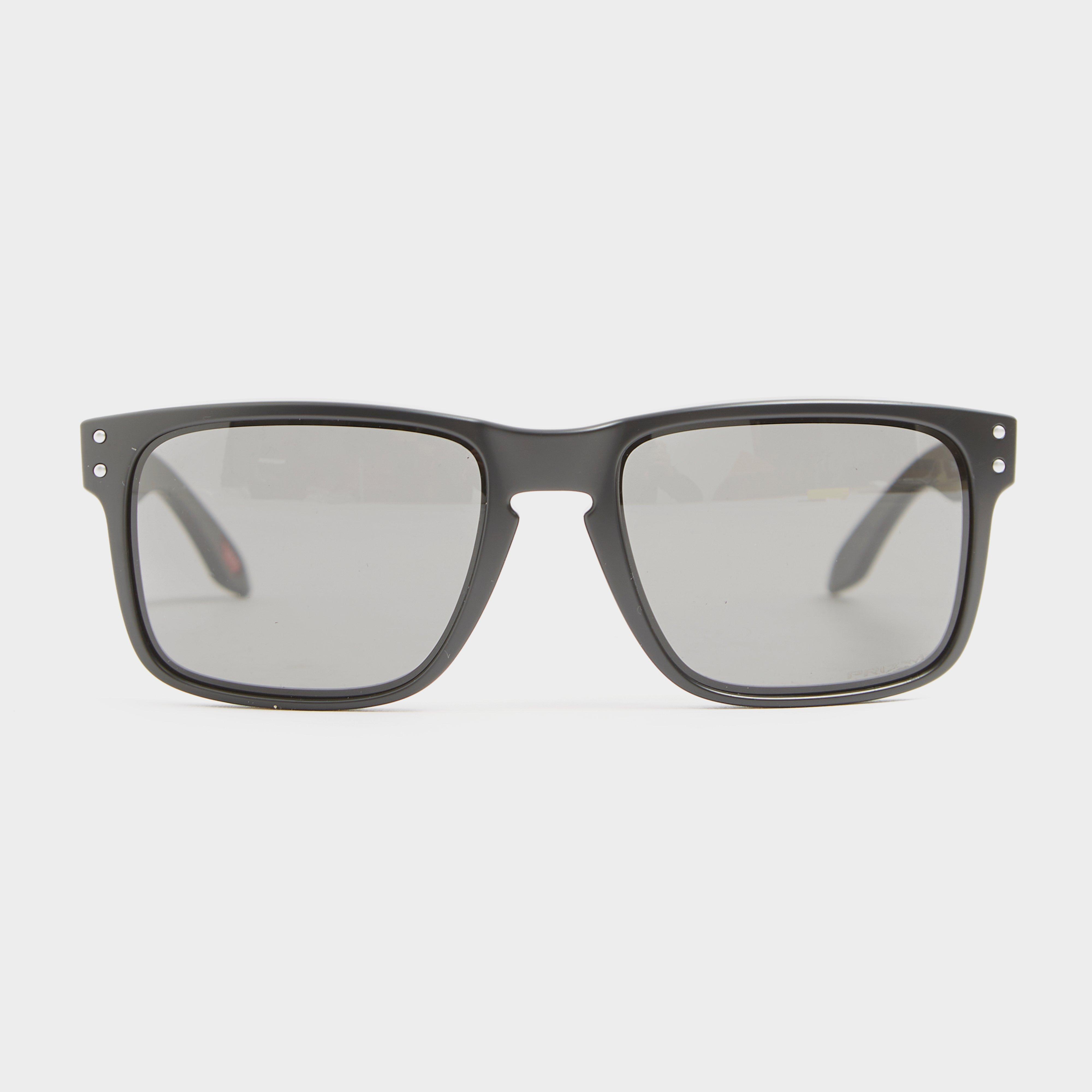 Oakley Holbrook Sunglasses, Grey
